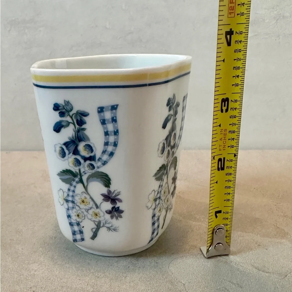 Sheridan Porcelain Ceramic Soap Dish, Cup, Blue Yellow White Flowers EUC